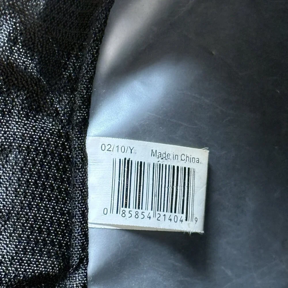 THULE TRANSPORT LITTER Bag Outdoor PREOWNED LETTERS PEELING OFF * AS‎ IS